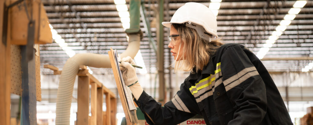warehouse material handling by employee